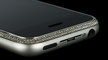 iPhone в бриллиантах