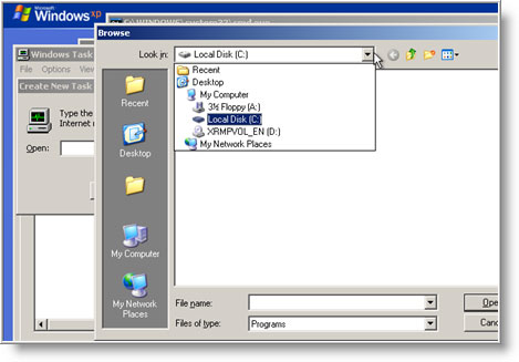 Командная строка и диспетчер задач во время установки Windows XP