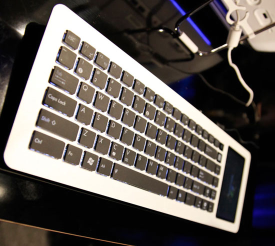 Клавиатура от Asus с процессором Intel Atom 1.6GHz