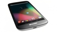 Sharp привезла в Россию свои смартфоны: тестируем и удивляемся 