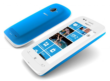 Lumia 710